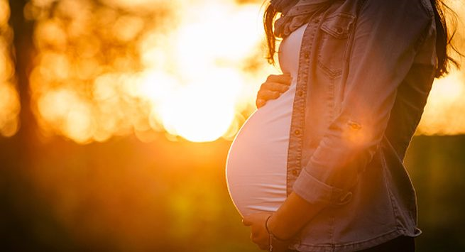 احتمال دارد که برخی از دلایلی که در ادامه ذکر می‌کنیم، به‌ عنوان بروز این اختلال در بدن بانوی باردار باشند.